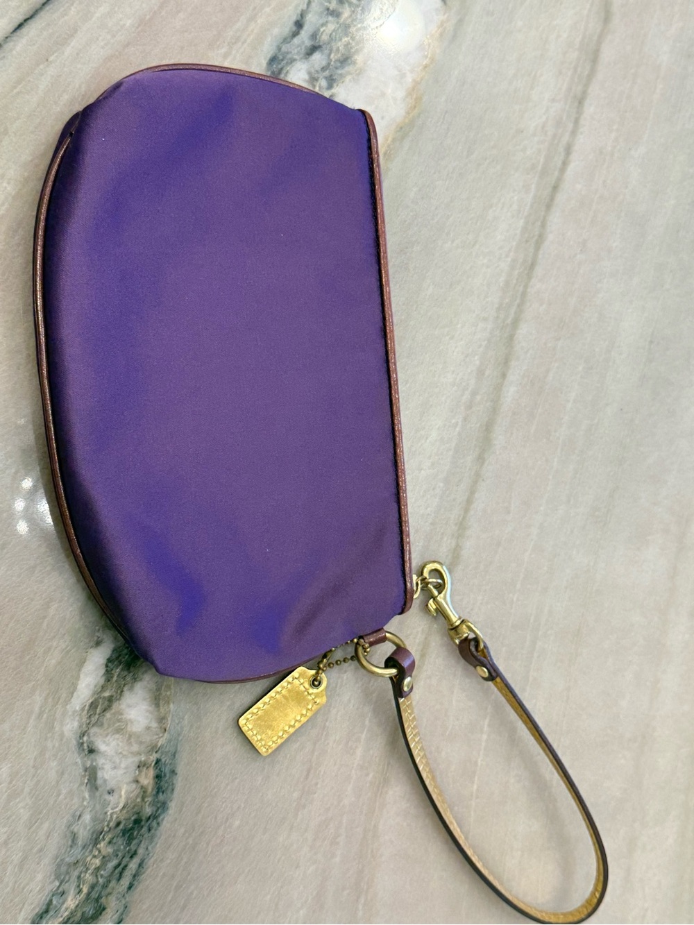 Coach Amanda Purple Satin Gathered Wristlet Clutch Style 42032 Gold Hardware - Picture 6 of 9